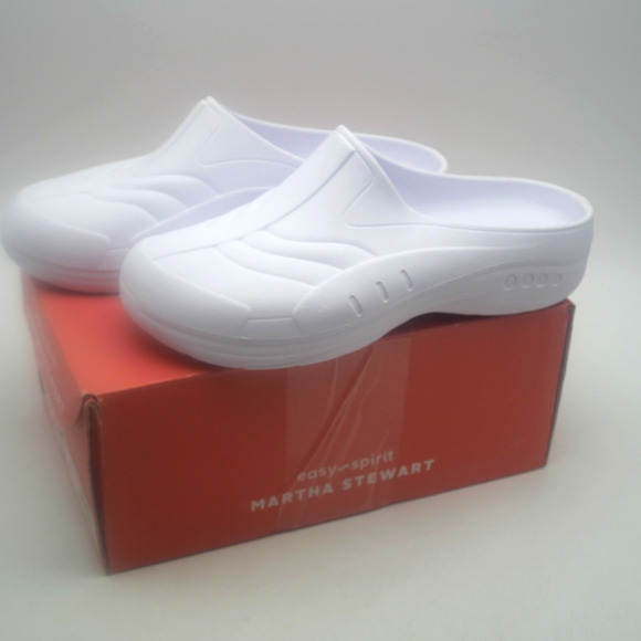 NEW Easy Spirit Martha Stewart Women's 8 White Slip On Garden Shoes Clogs - Picture 1 of 10